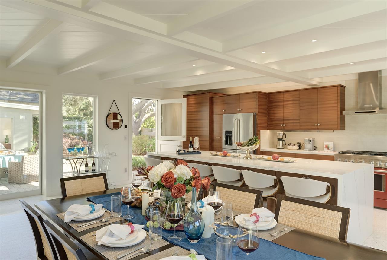 Dining Area Next to the Kitchen
