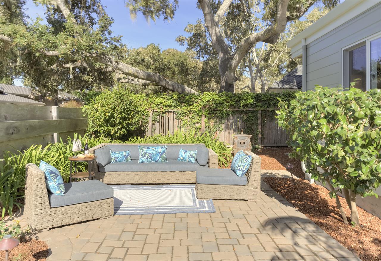 Outdoor Lounging Area