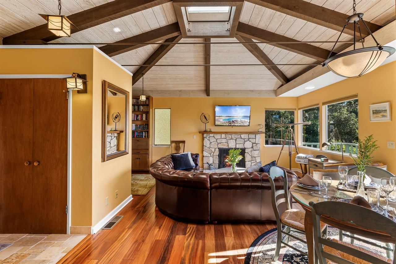 Living Room, Fireplace, TV