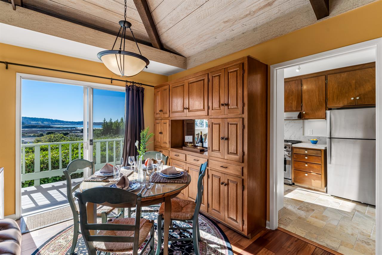 Living Dining Area, Ocean View, Adjacent Kitchen