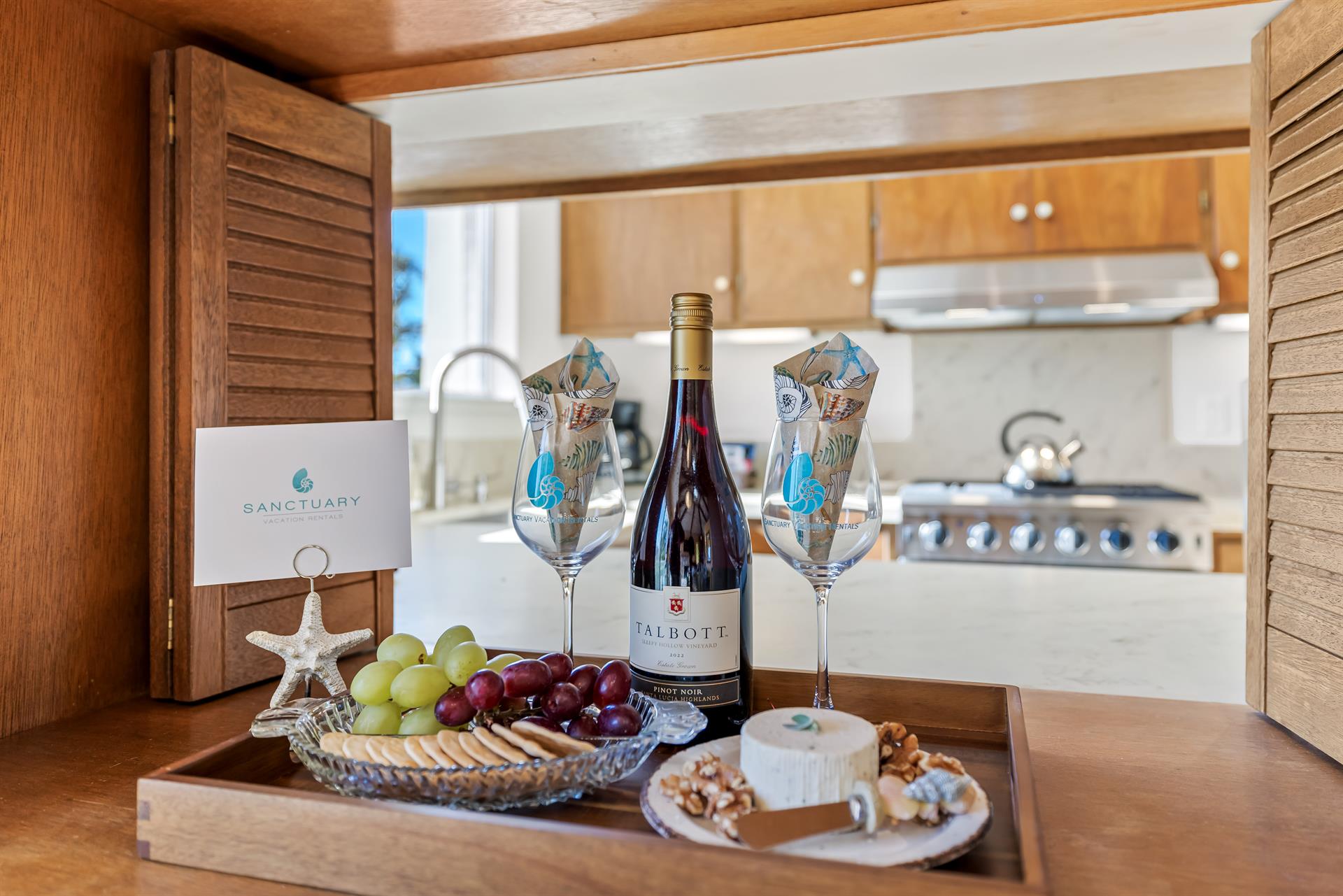 Pass Through from Dining Area to Kitchen