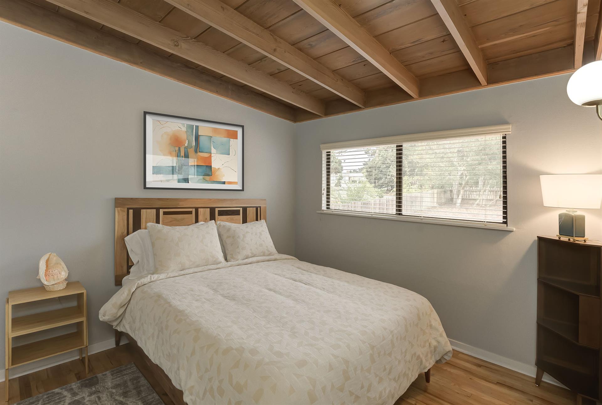 Bedroom 2, Queen Bed
