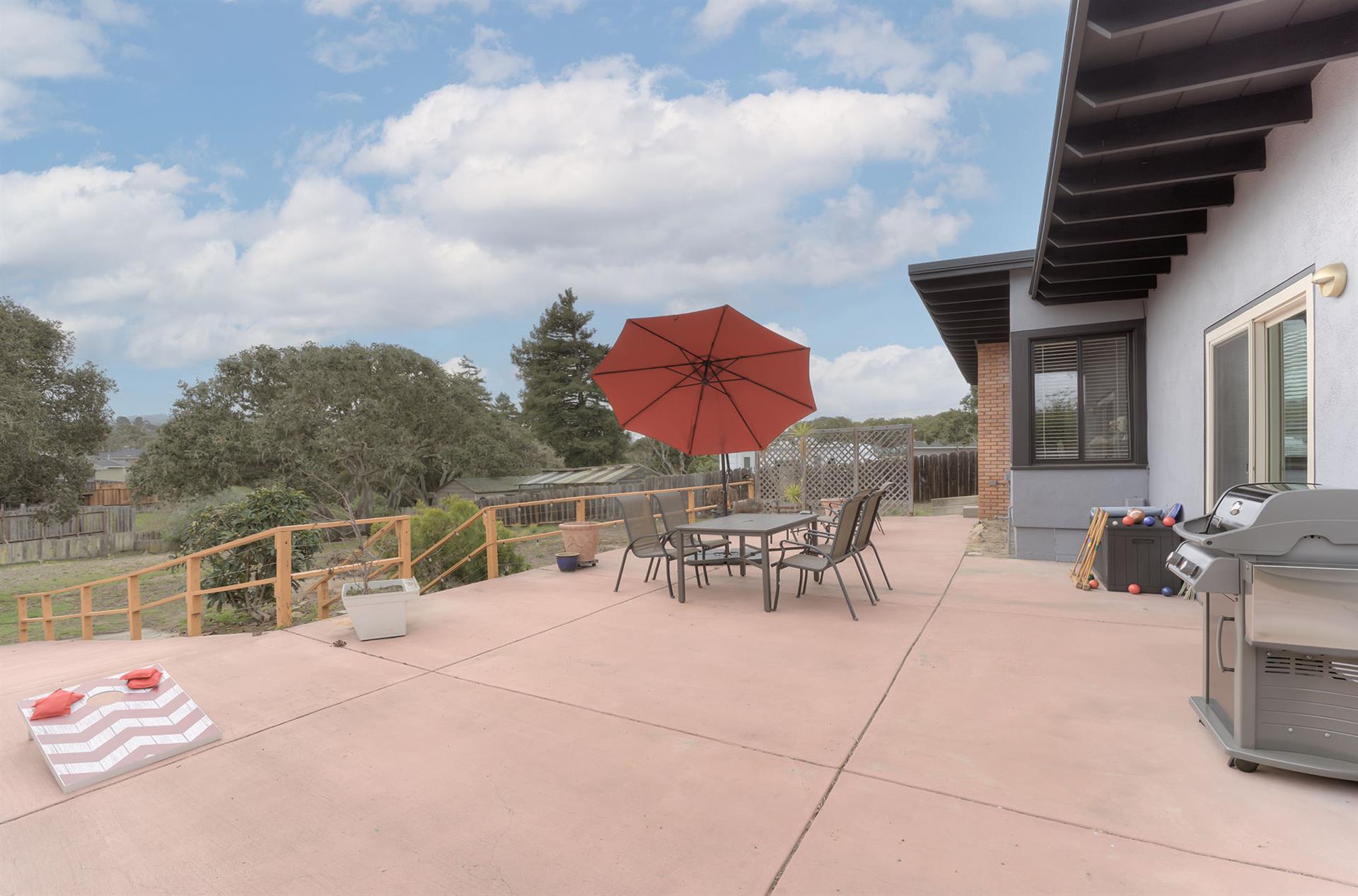 Outdoor Patio with Gas Grill