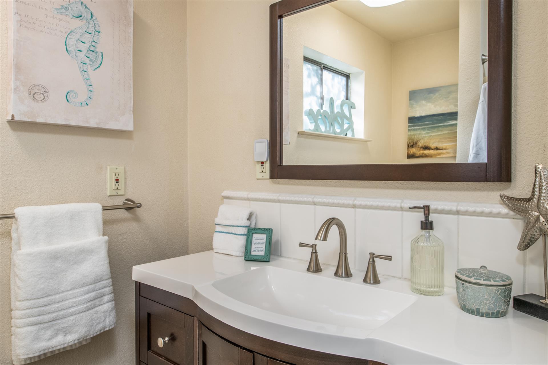 Lower Level Hall Bathroom with ShowerOverTub