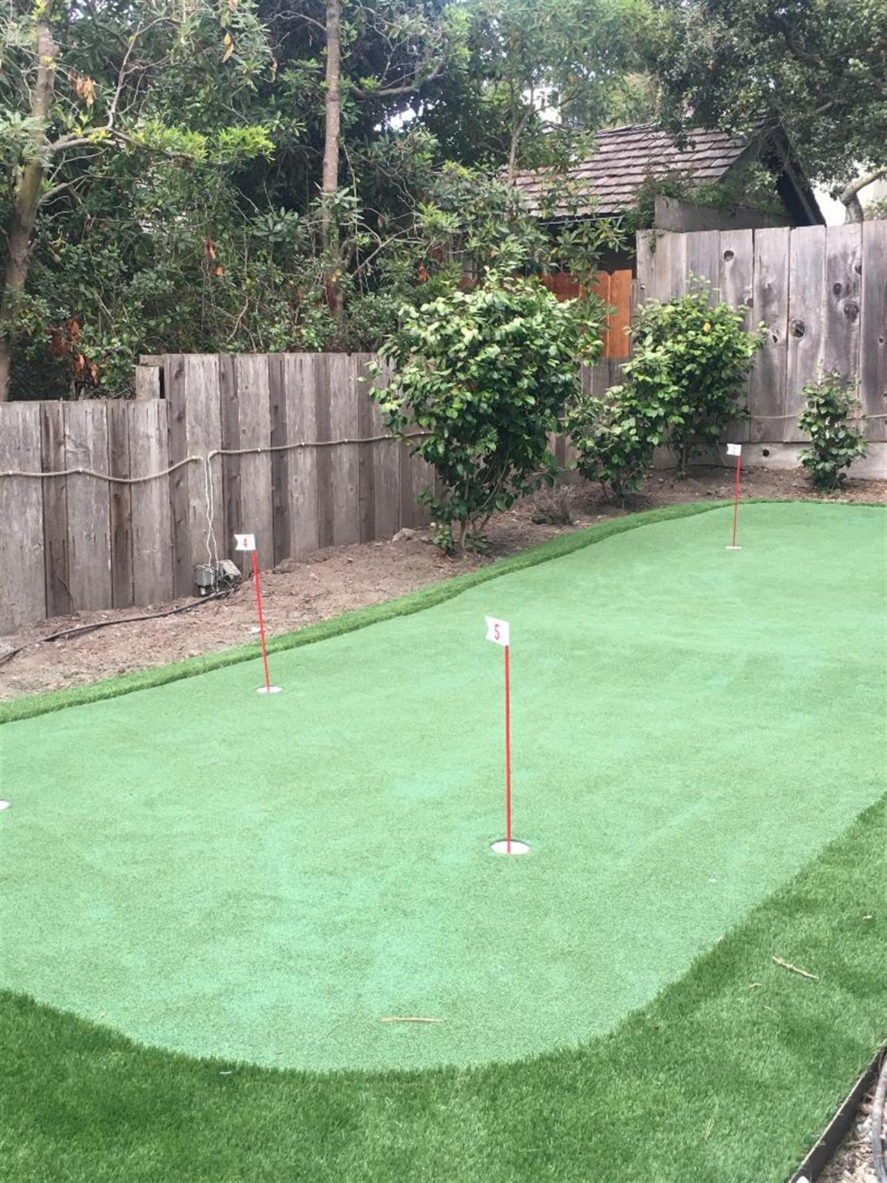 Back Yard  Six Hole Putting Practice Green