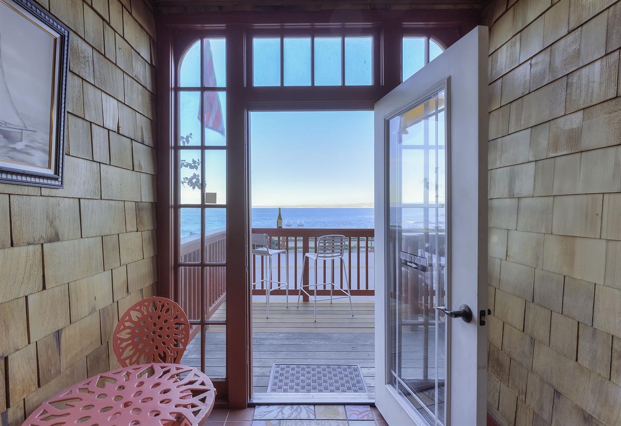 Welcome to Listen to the Waves Ocean View Property