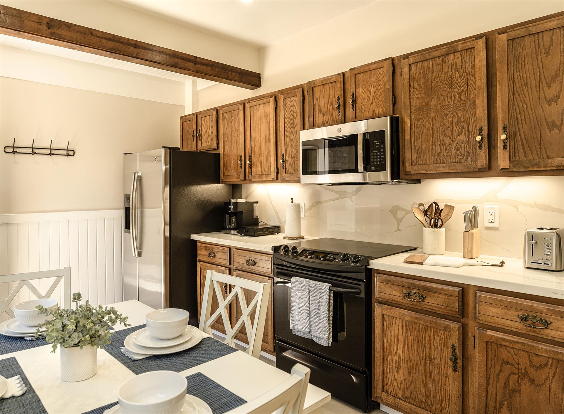 WellEquipped EatIn Kitchen No Dishwasher