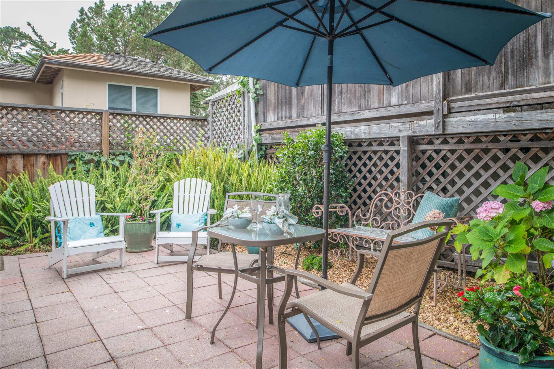Patio Area for Dining AlFresco with Gas BBQ