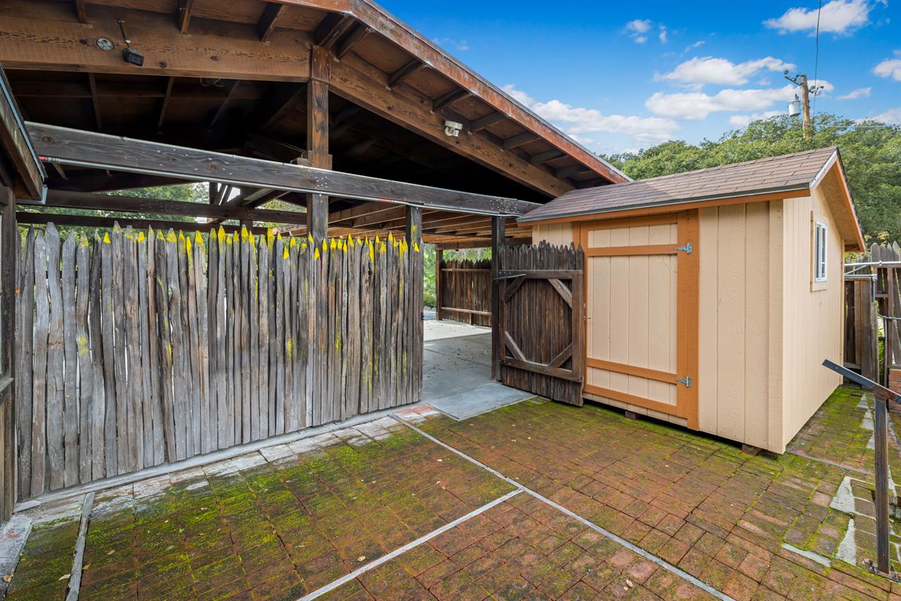 Garden Shed Next to the Carport