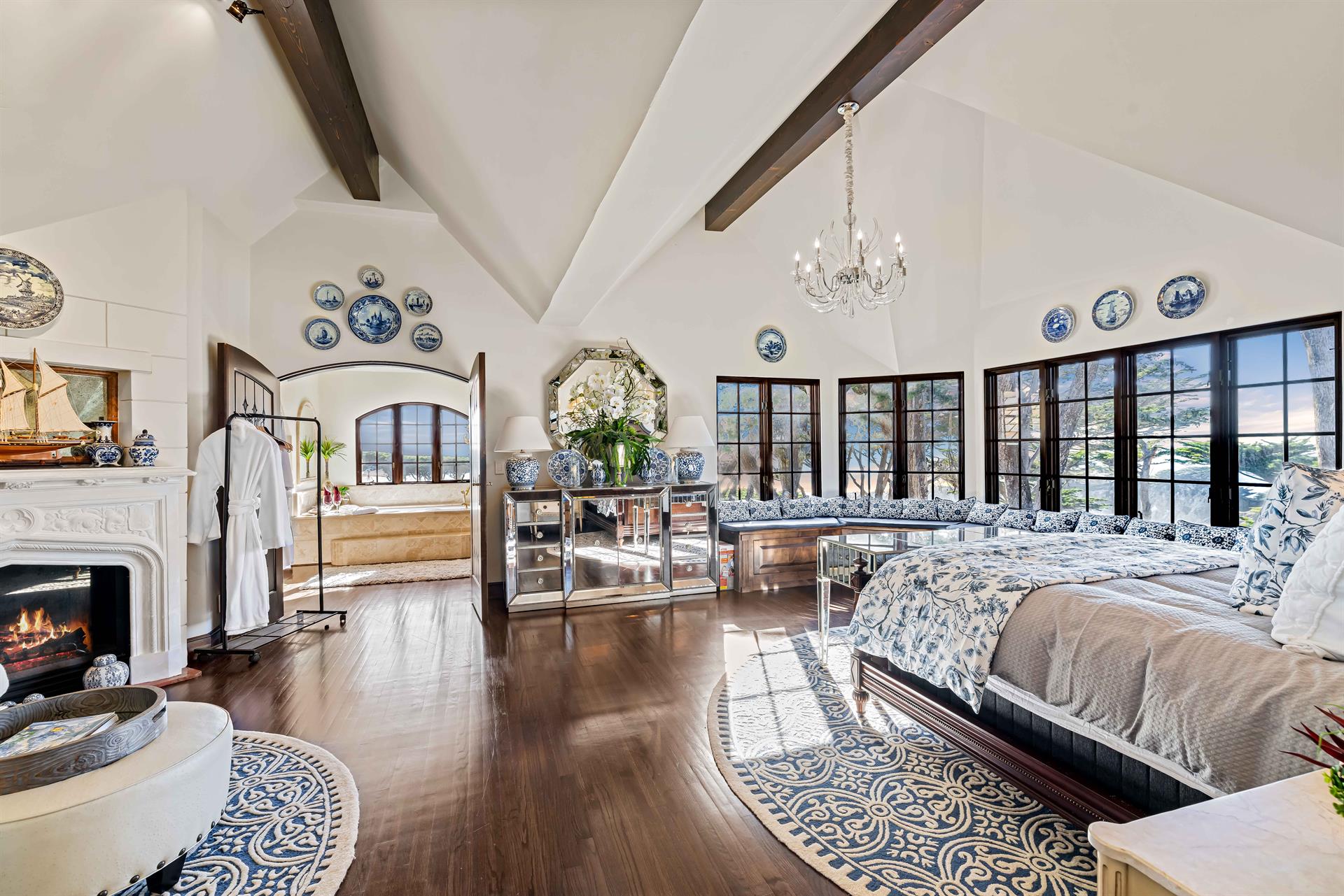 1, Clint Eastwood Room with En Suite 2nd floor