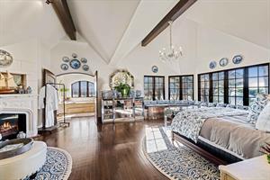 1, Clint Eastwood Room with En Suite 2nd floor