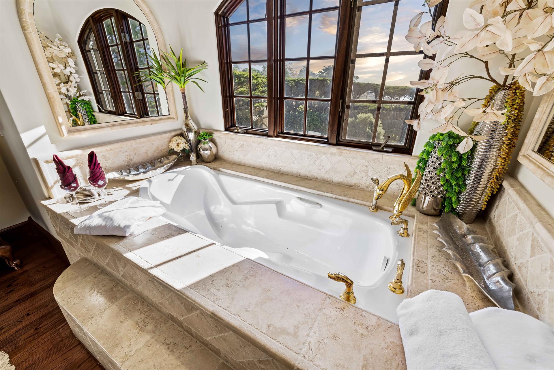 En Suite Primary Bath with Jetted Tub and Ocean View