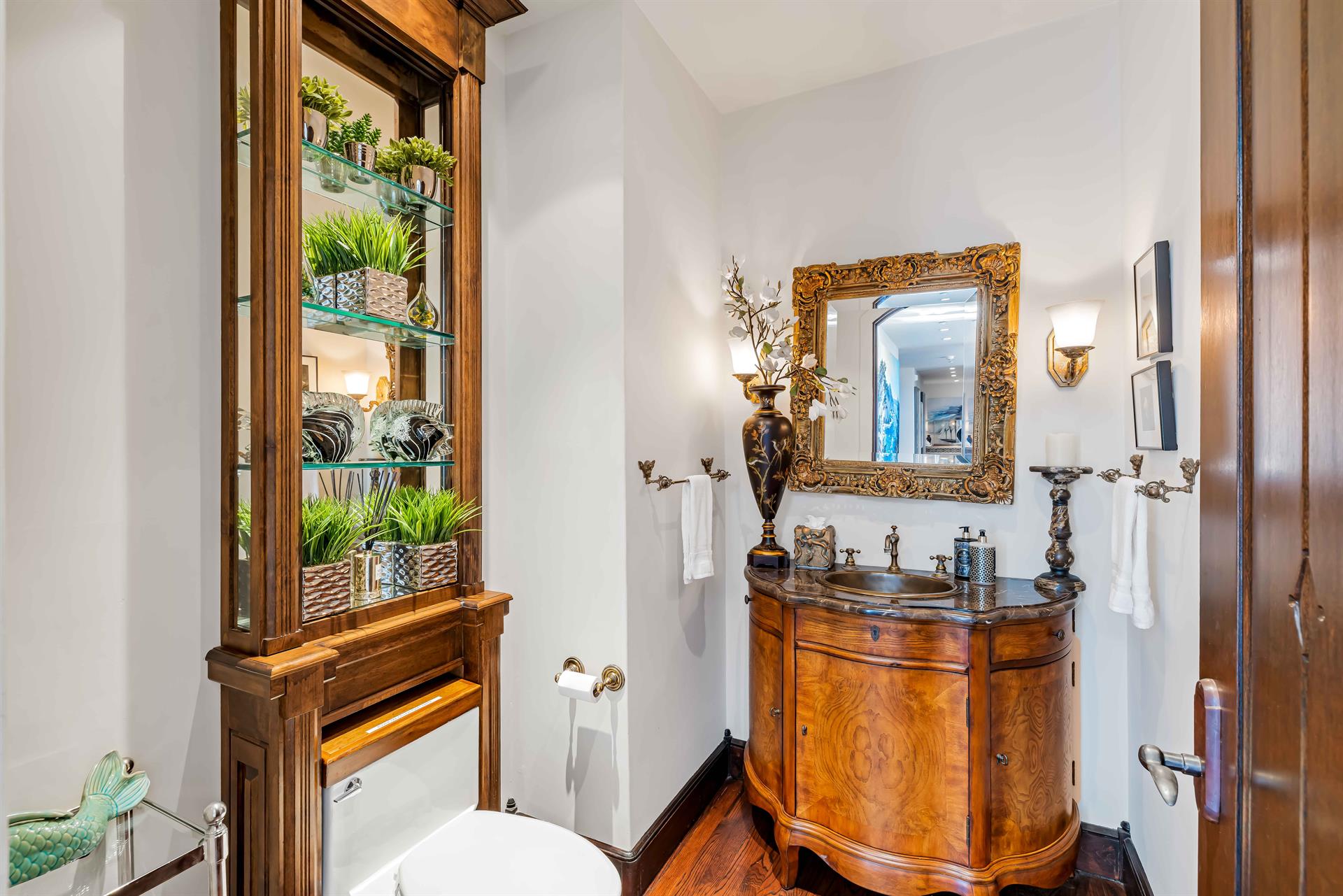 Upstairs Half Bathroom