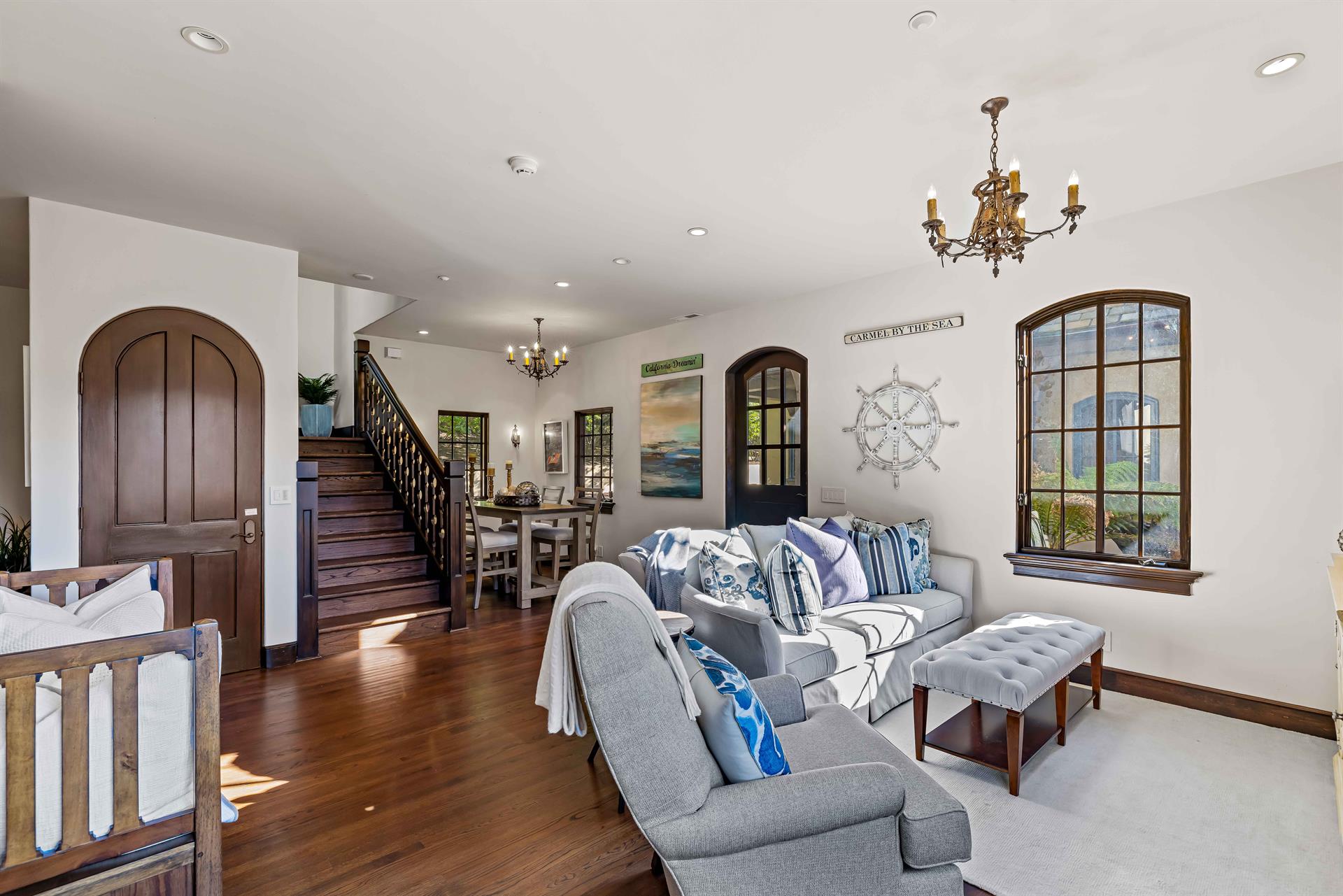 Downstairs Lounge Area, Charlie Chaplin Suite