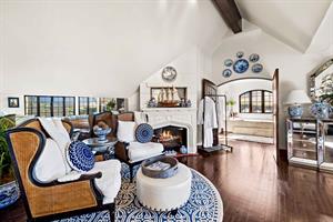 1, Clint Eastwood Room with En Suite 2nd floor