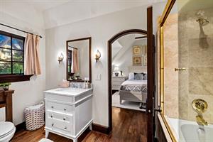 Shared Jack and Jill Bath 2nd floor for Bedrooms 5 and 6