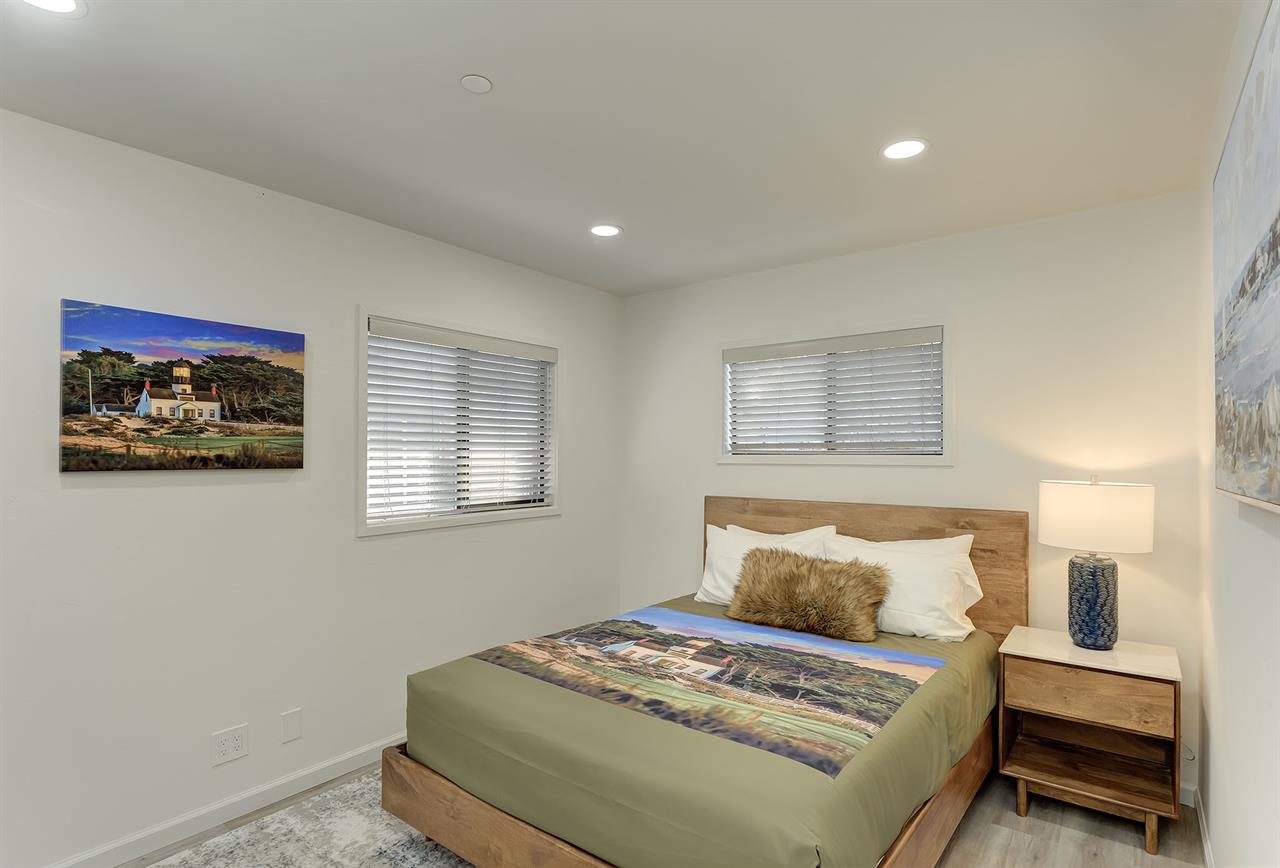 Bedroom 1 has a Queen Bed