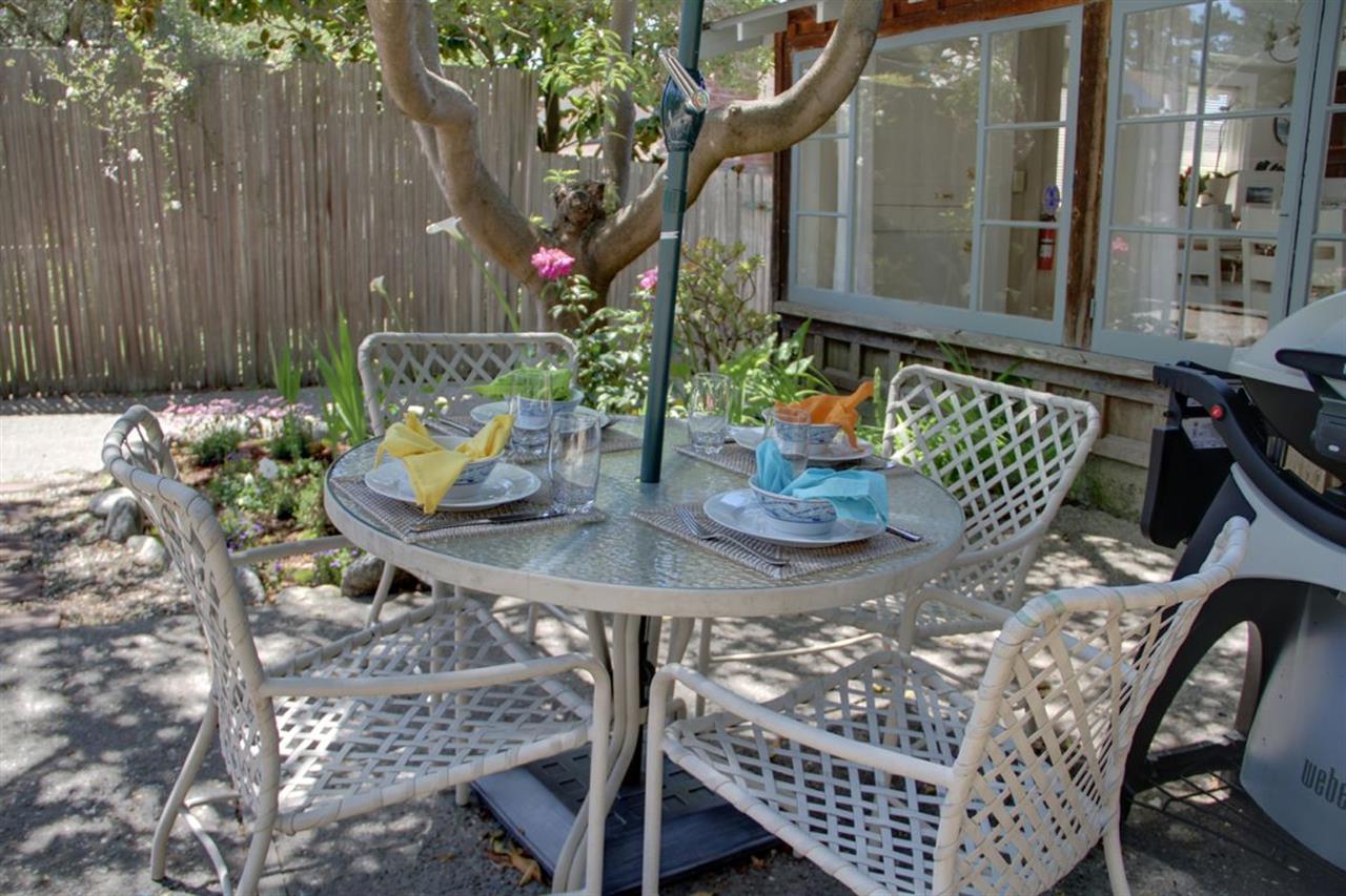 Private Outdoor Patio and Garden for Dining AlFresco