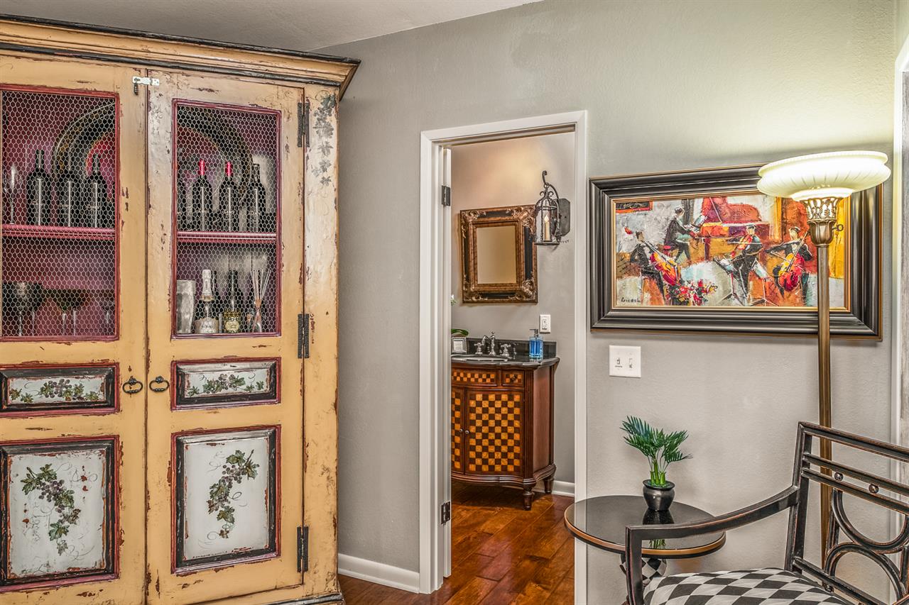 Sitting Room  Queen Sleeper Sofa  Powder Room Nearby