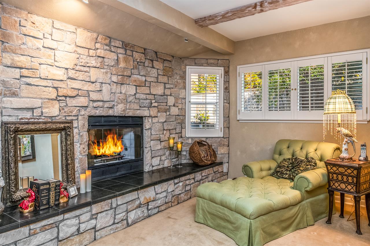 Bedroom 1, King, Fireplace, En Suite Bath