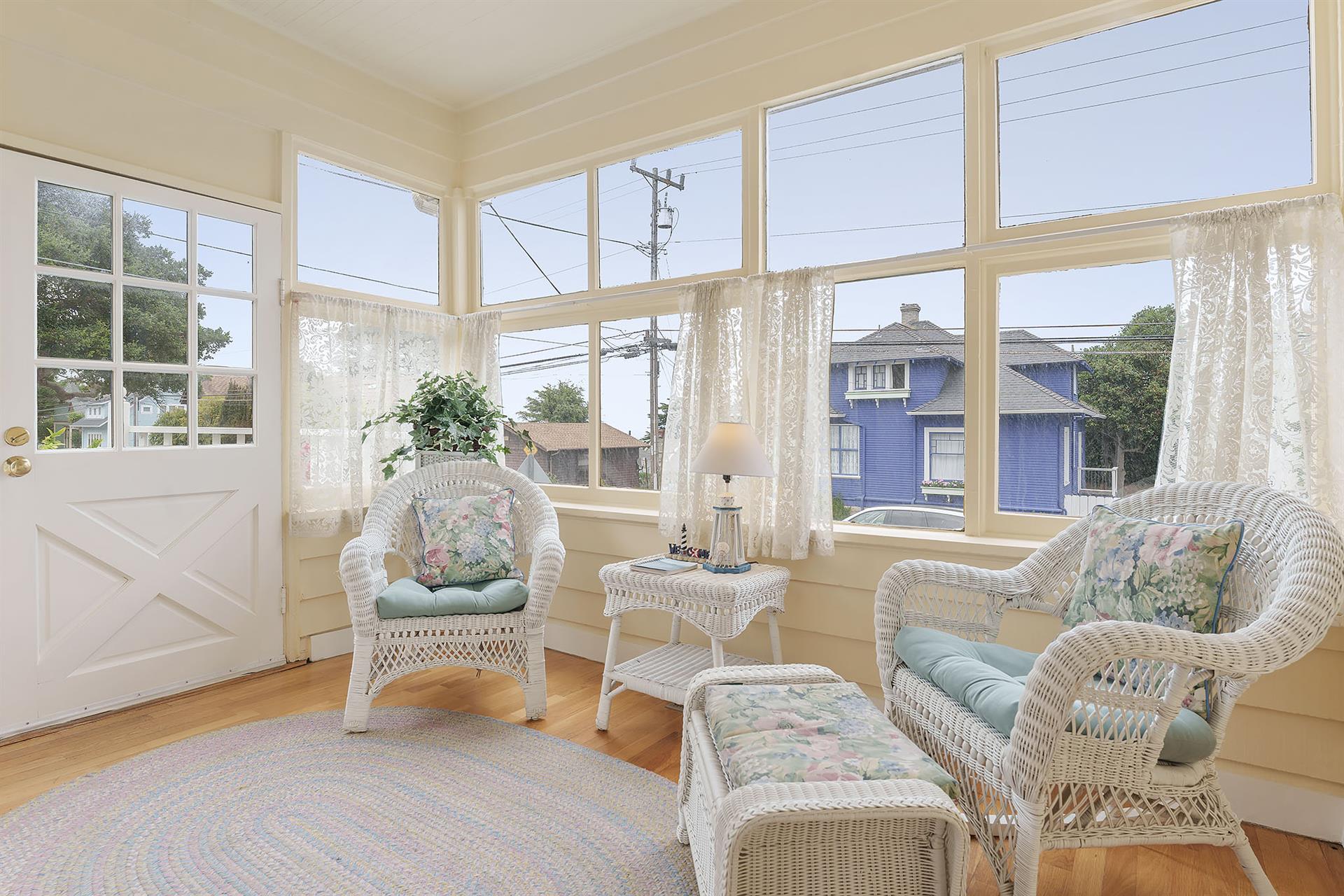 Entry  Sun Room