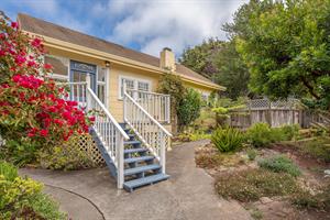 Welcome to Beach Bungalow