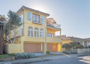 Welcome to Escabar Escape  Ocean View Townhome