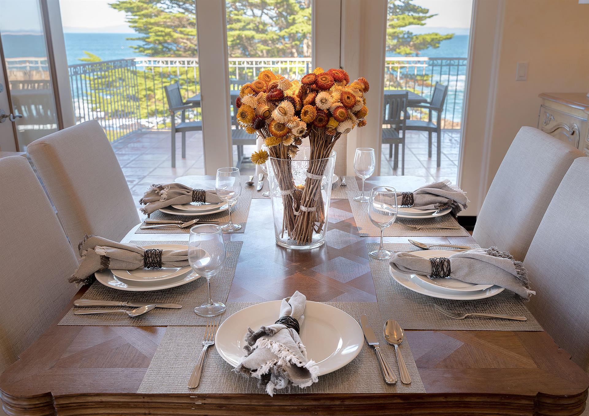 Dining Area has an Ocean View
