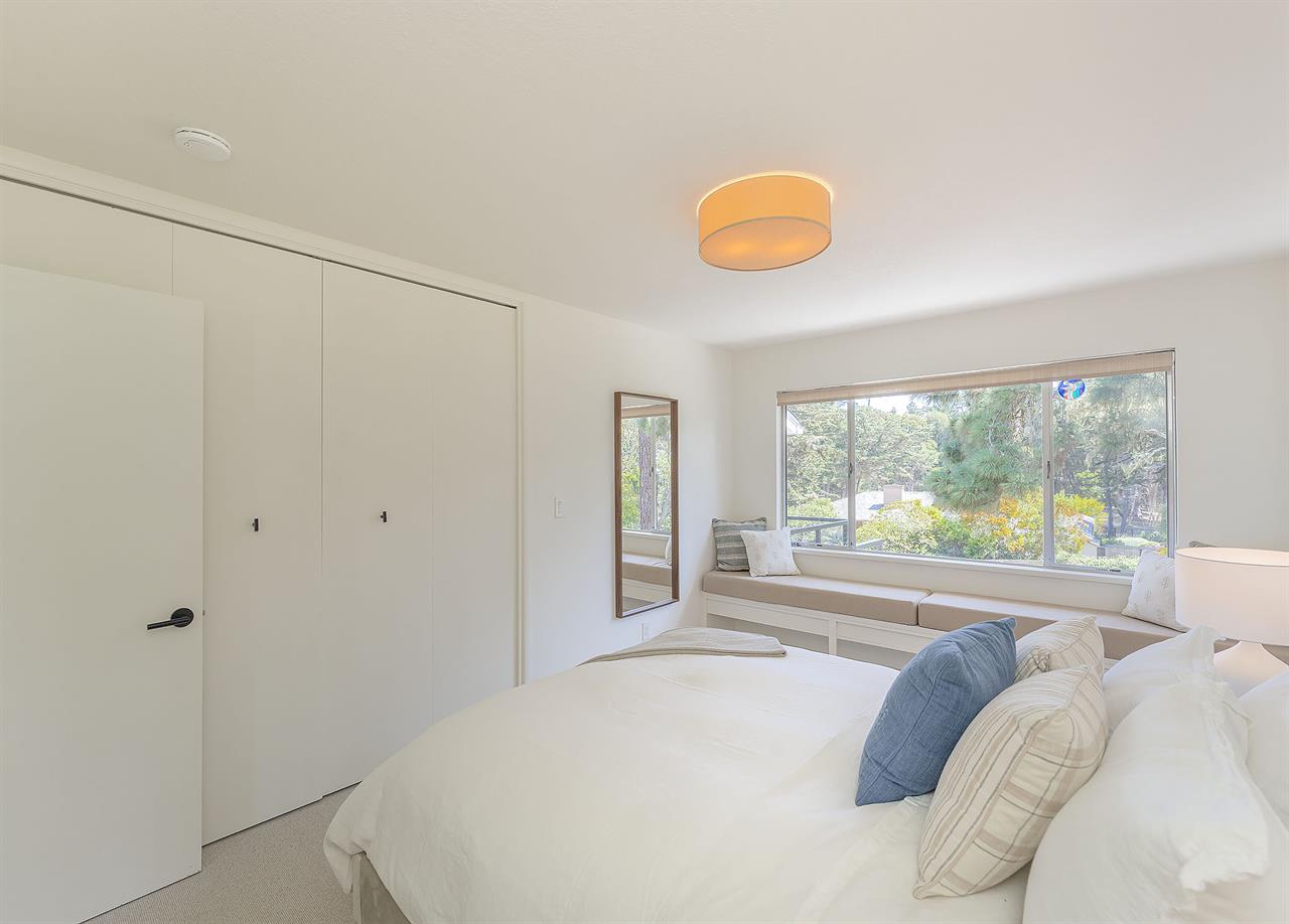 Bedroom 2  Queen Bed, En Suite Bath with ShowerTub Combo