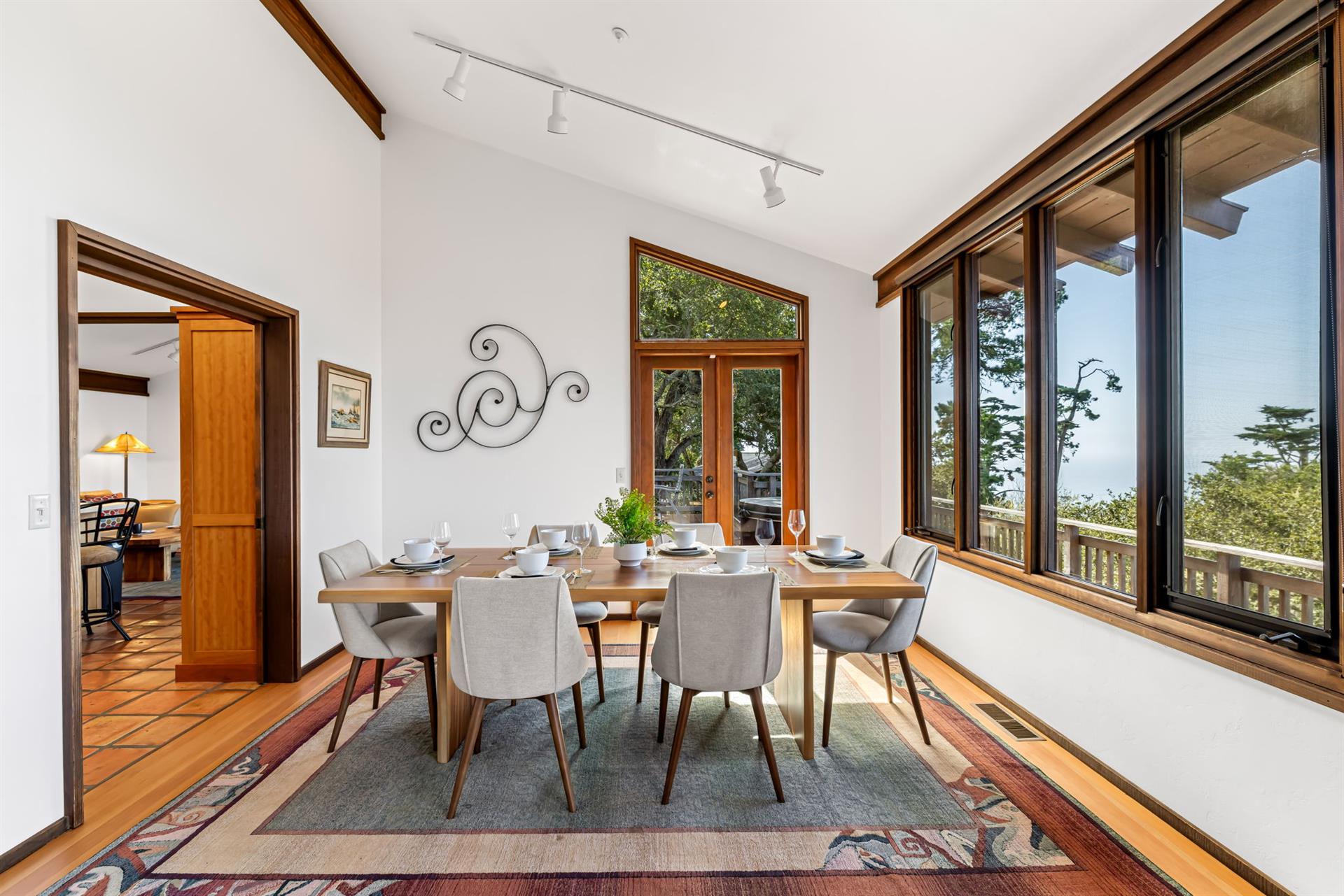 Dining Area has an Ocean View
