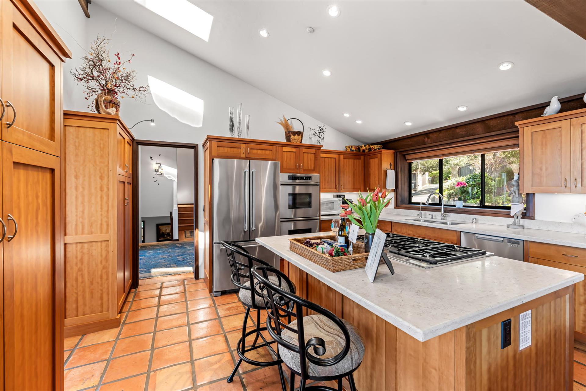 Spacious Fully Equipped Chefs Kitchen