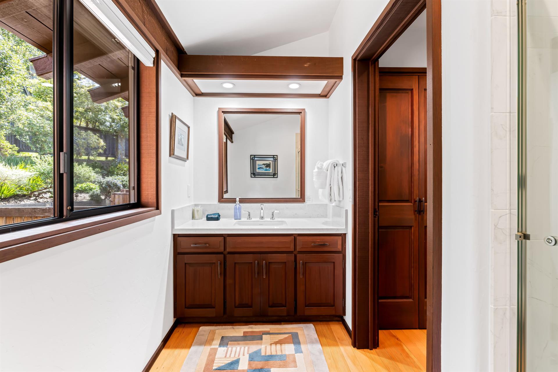 Full Bath has a Shower