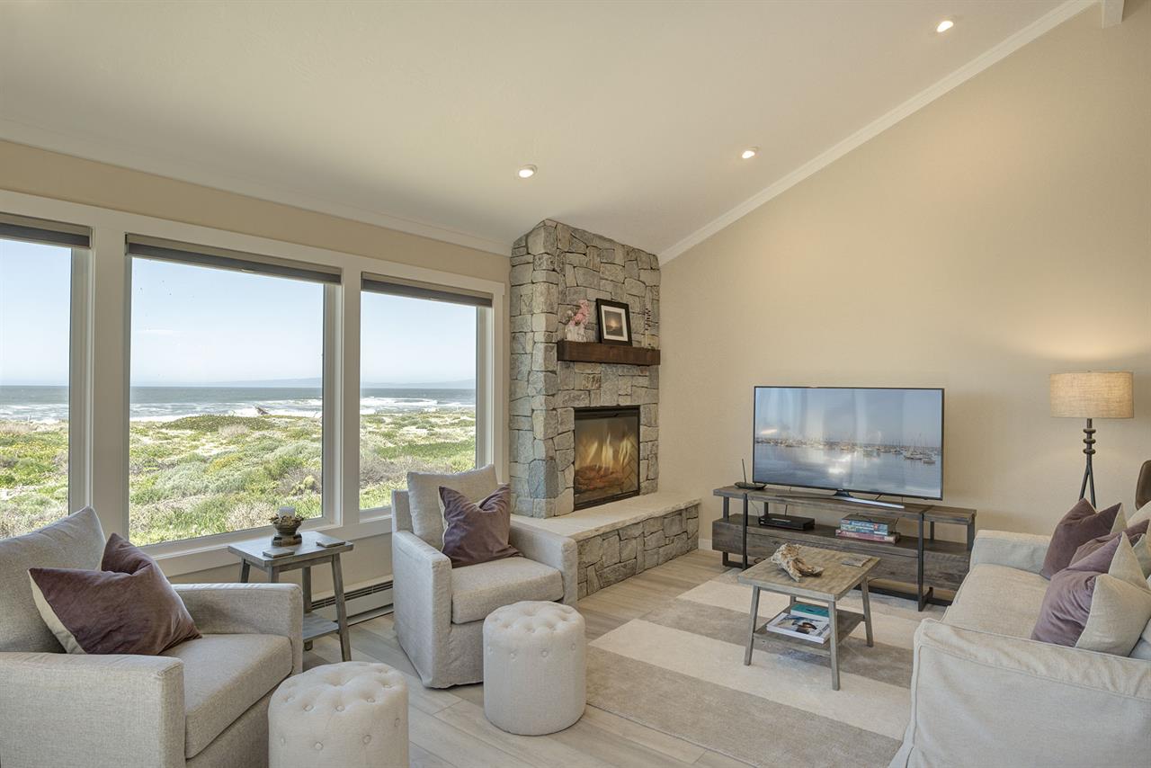 Spacious Great Room with Panoramic Ocean Views