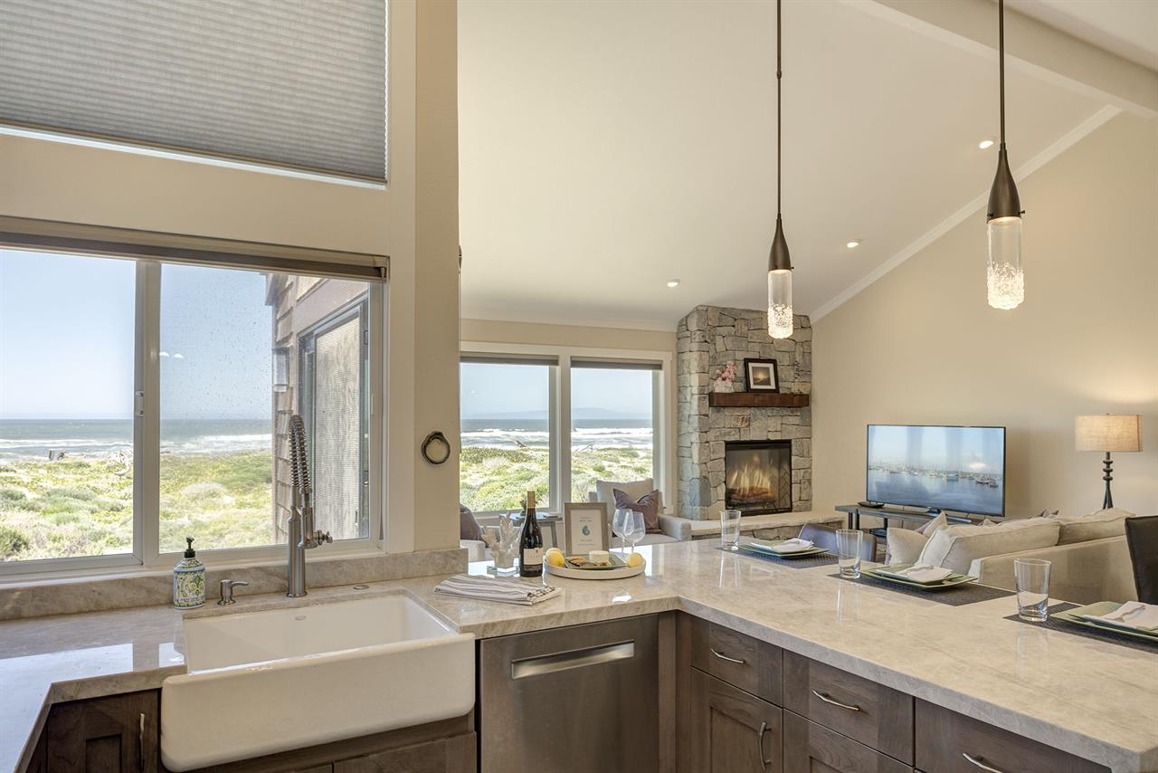 Fully Equipped Gourmet Kitchen has an Ocean View