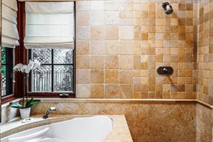 En Suite Bath  Jetted Tub, Separate Shower, Heated Floors