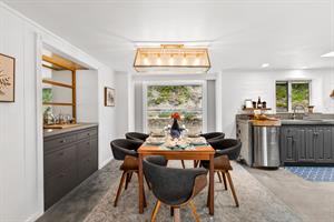 Dining Area Seats Six