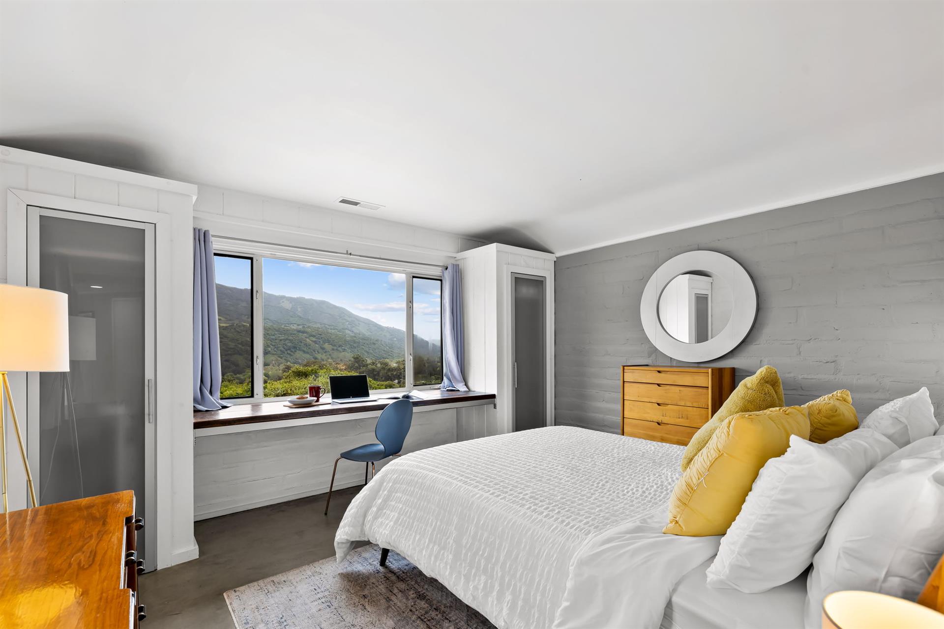 Bedroom 3  Queen Bed, Beautiful Views, Near Hall Bathroom