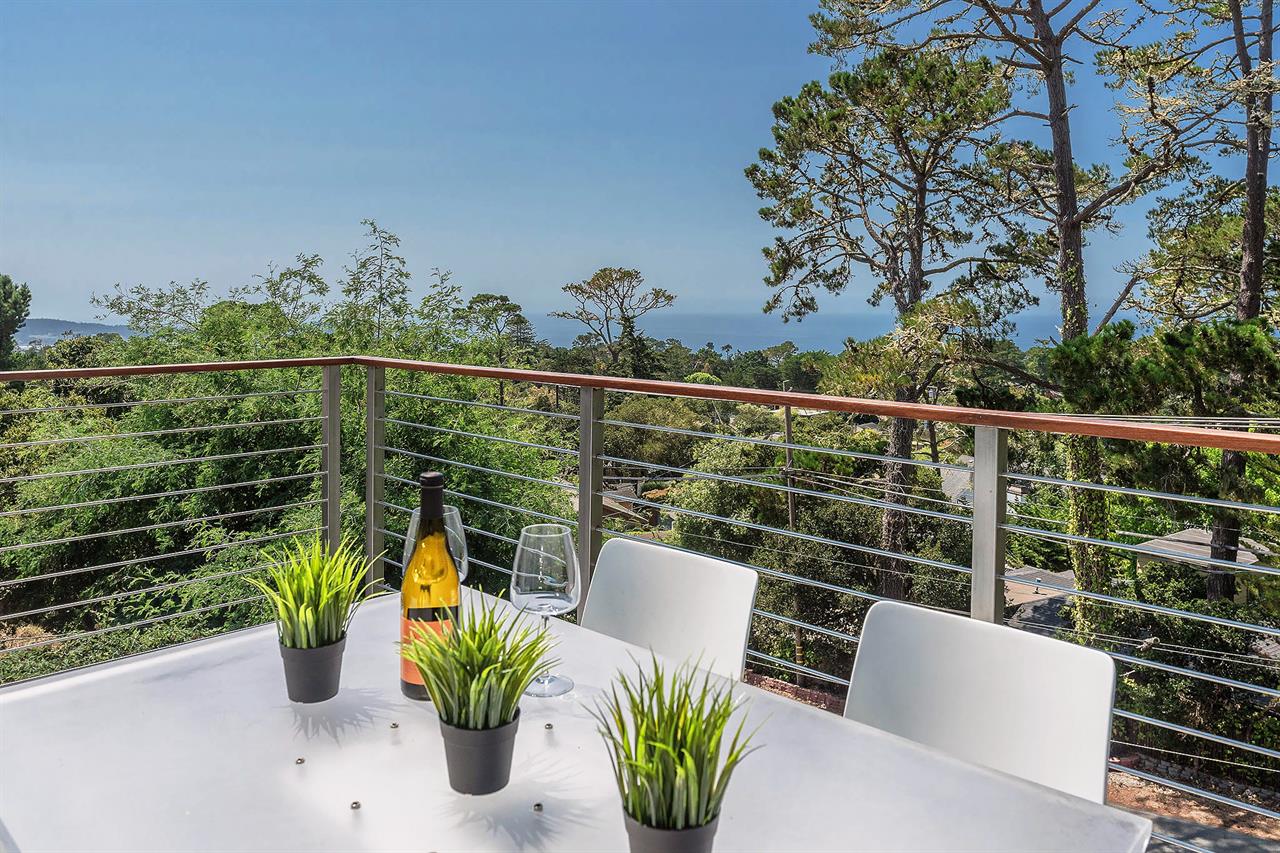Outdoor Dining with Ocean Views on the Back Deck