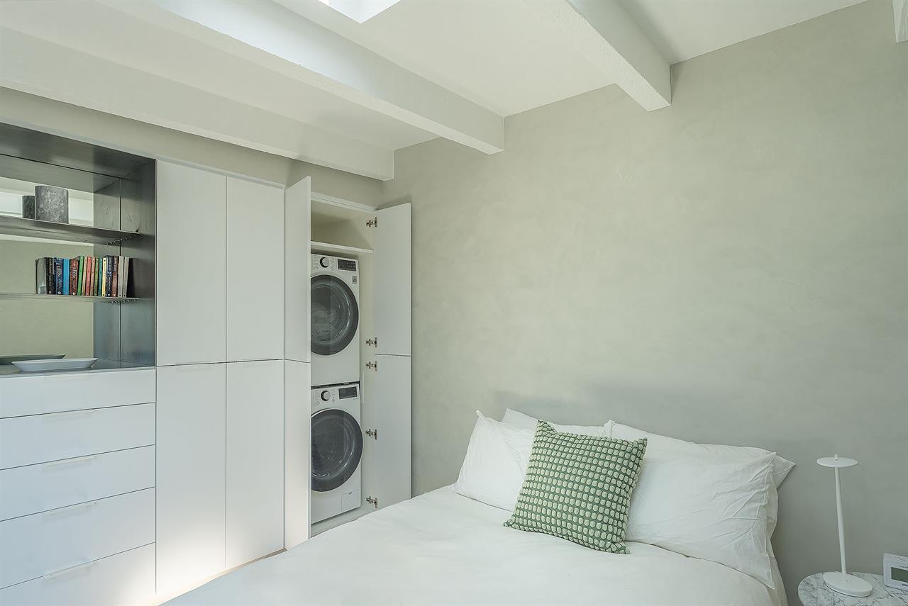 Bedroom 2, FullDouble Bed Washer and Dryer in Closet