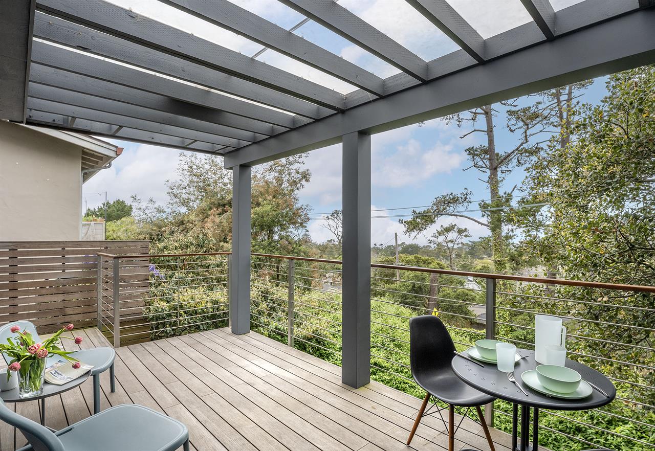 Guest Suites Private Deck