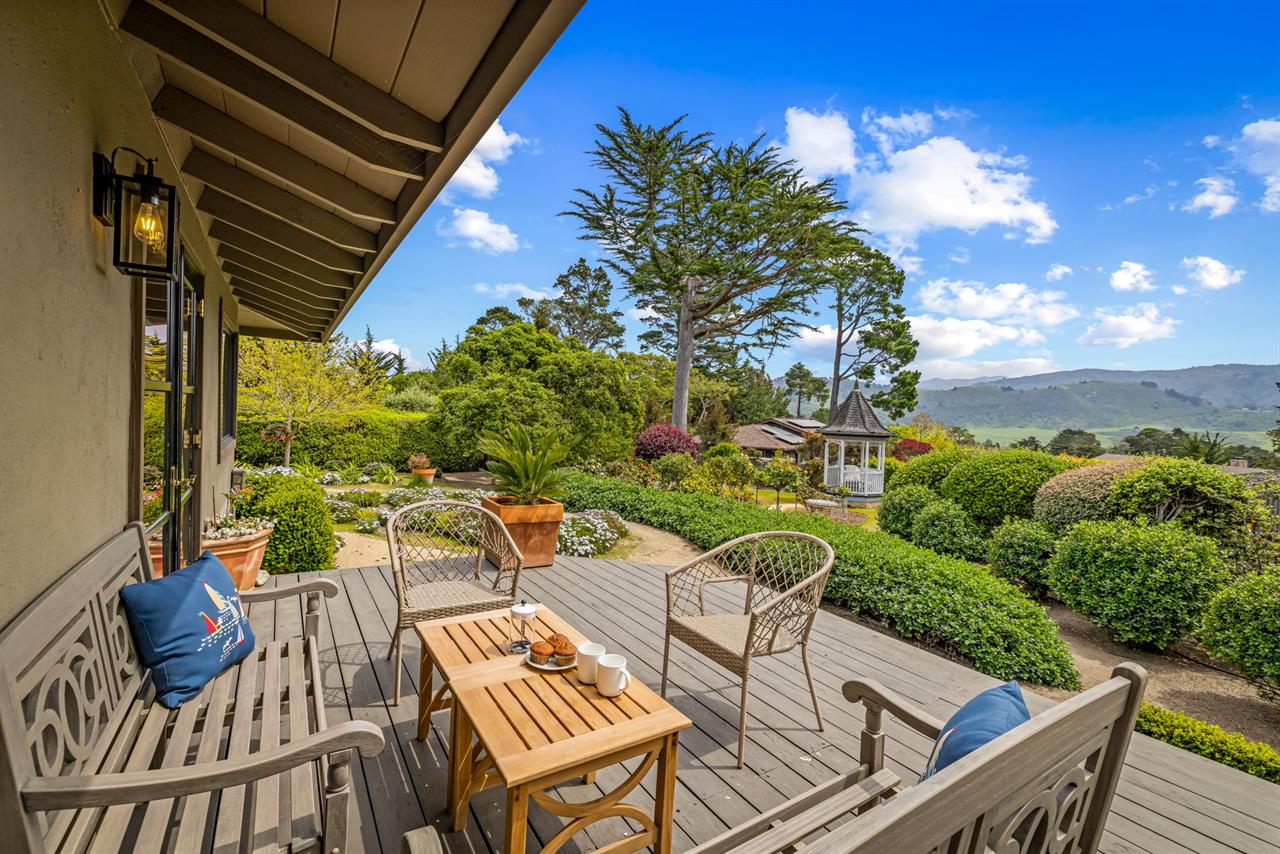 Back Deck has Panoramic Views of the Coastal Mountains