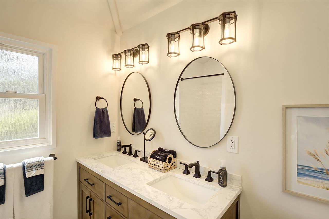 En Suite Bath for Bedroom 1  ShowerSoaking Tub Combo