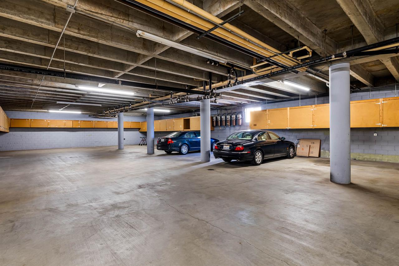 UnderGround Parking for One Car, Plus Street Parking