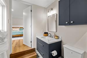 EnSuite Bath with Shower for Bedroom 1