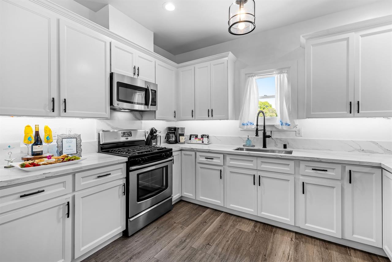 Fully Equipped Kitchen has a Gas Stove