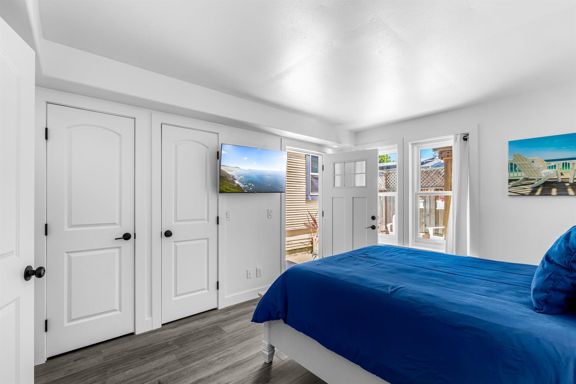 Bedroom 1, Queen Bed, TV, Patio Access, EnSuite Bathroom