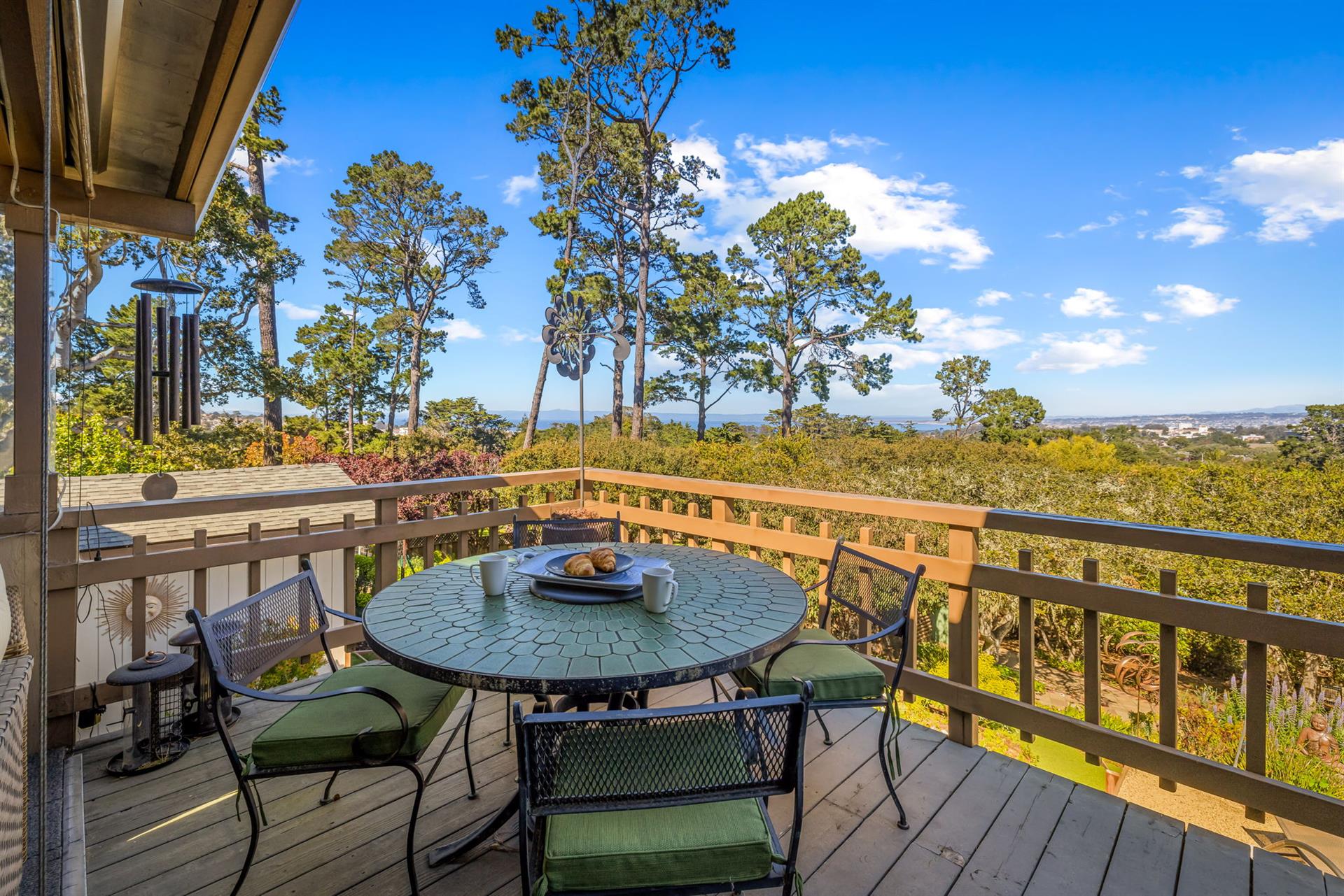 Upper WrapAround Deck has a Distant Ocean View