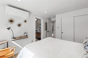 Bedroom 4 Mar  Queen Bed, Shares the Jack and Jill Bath