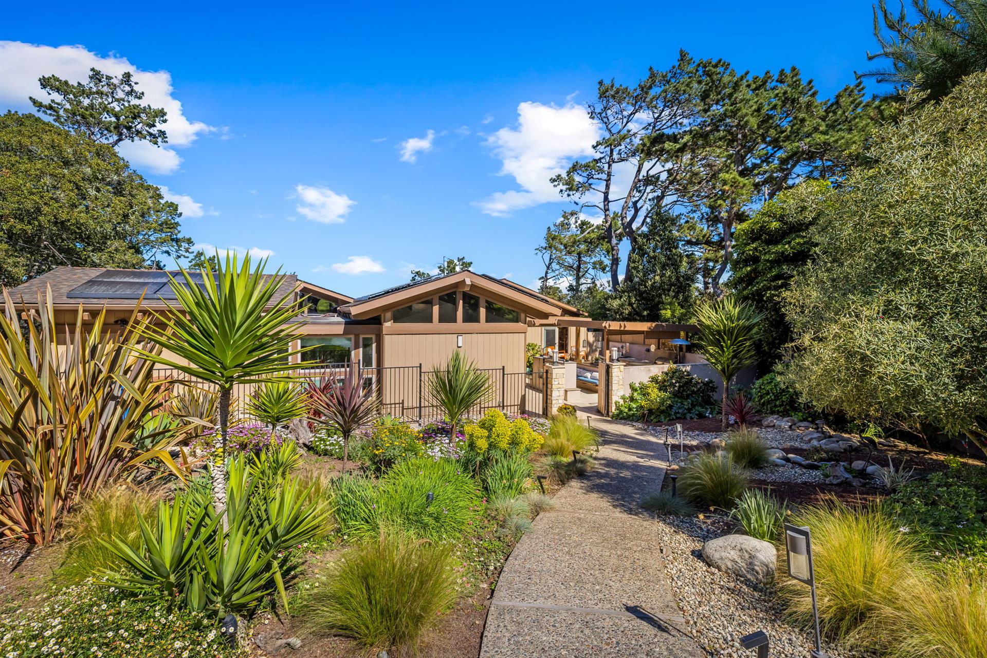 Welcome to Luminosa  Spacious Ocean View Home