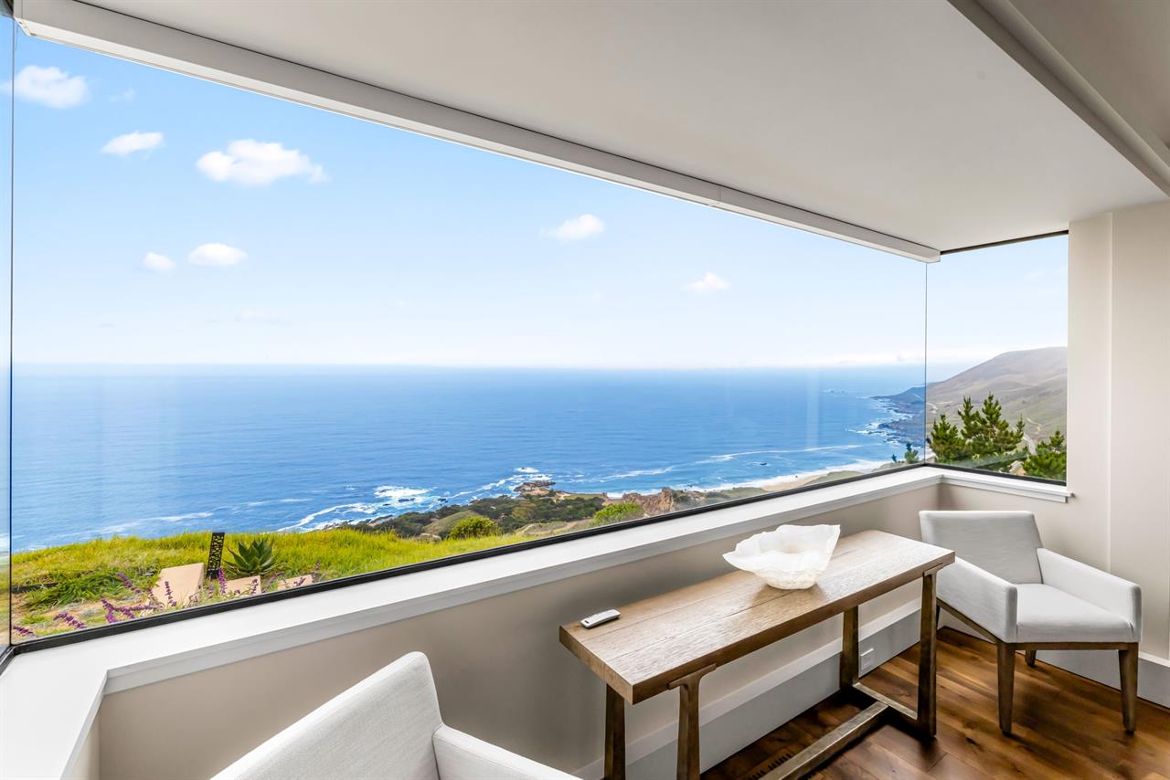 Views of the Ocean and the Amazing Coast of Big Sur